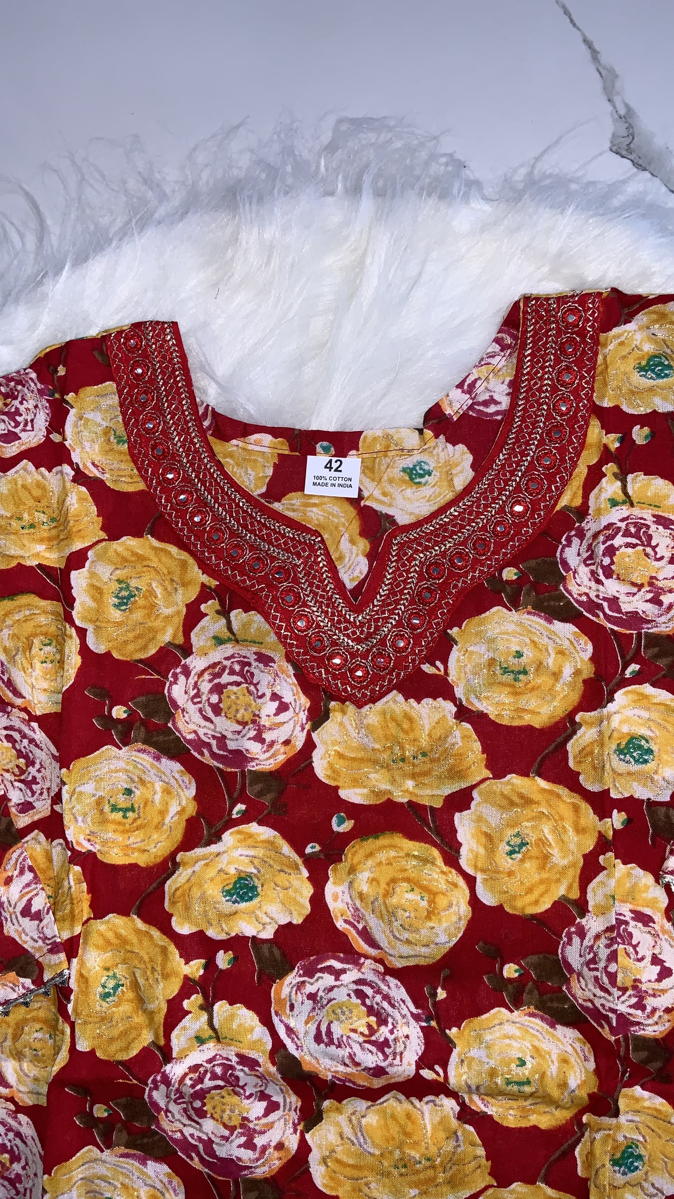 Red Floral Kurti Set, view 3